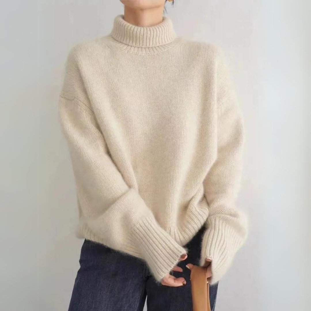 Karley – Soft, comfortable and knitted turtleneck sweater