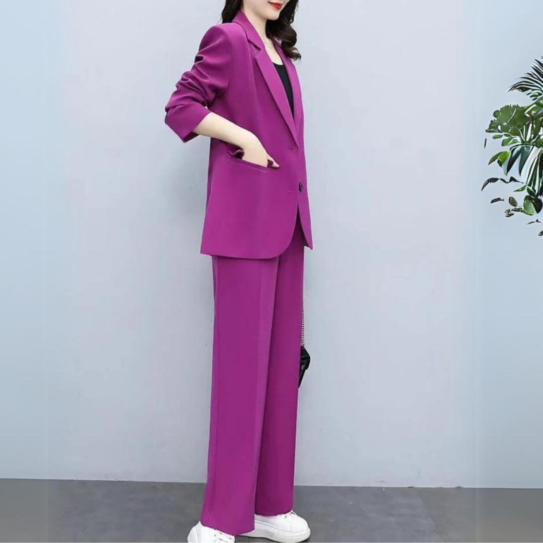 Marta™ | Elegant Women's Suit