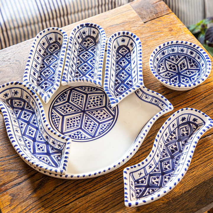 Tutto il Set di Servizio e Dipping Hamsa Blu - Versatile Decor in Ceramica Fatta a Mano