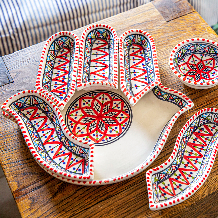 Set di Servizio e Dipping Hamsa Rosso Bohemien - Decorazione in Ceramica Artigianale Versatile