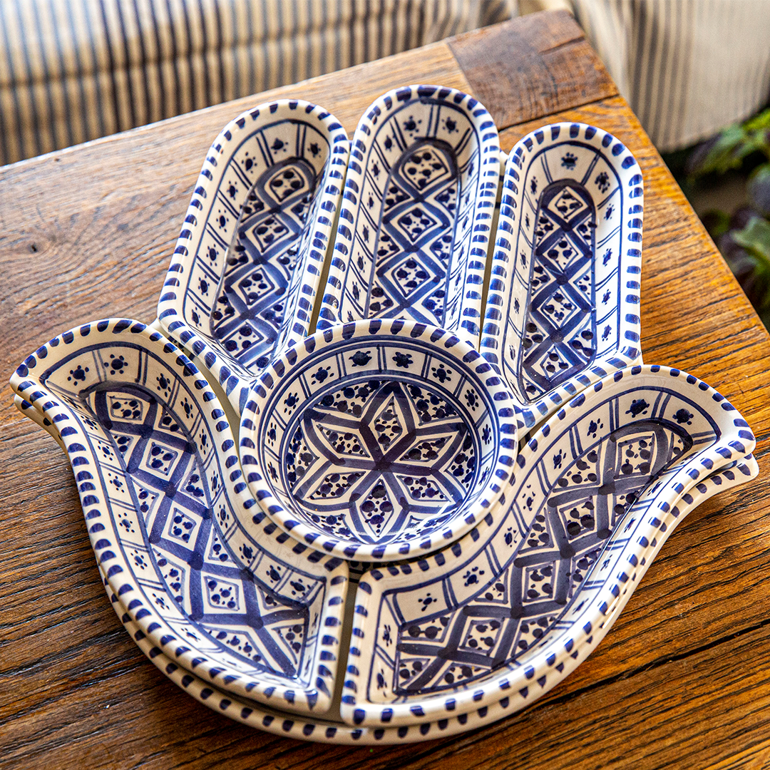 Tutto il Set di Servizio e Dipping Hamsa Blu - Versatile Decor in Ceramica Fatta a Mano