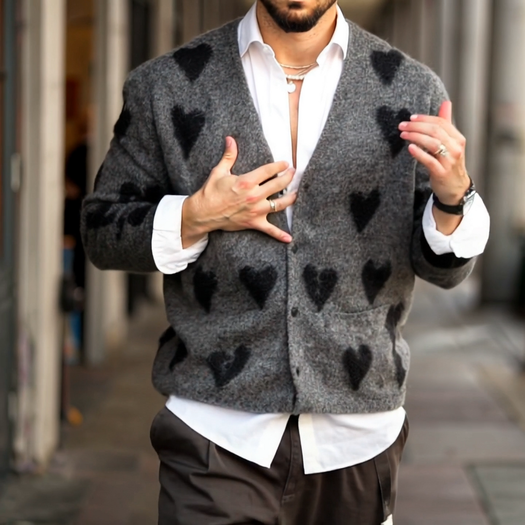 Cardigan in Maglia da Uomo con Grafica a Cuore e Collo a V 01457661Z