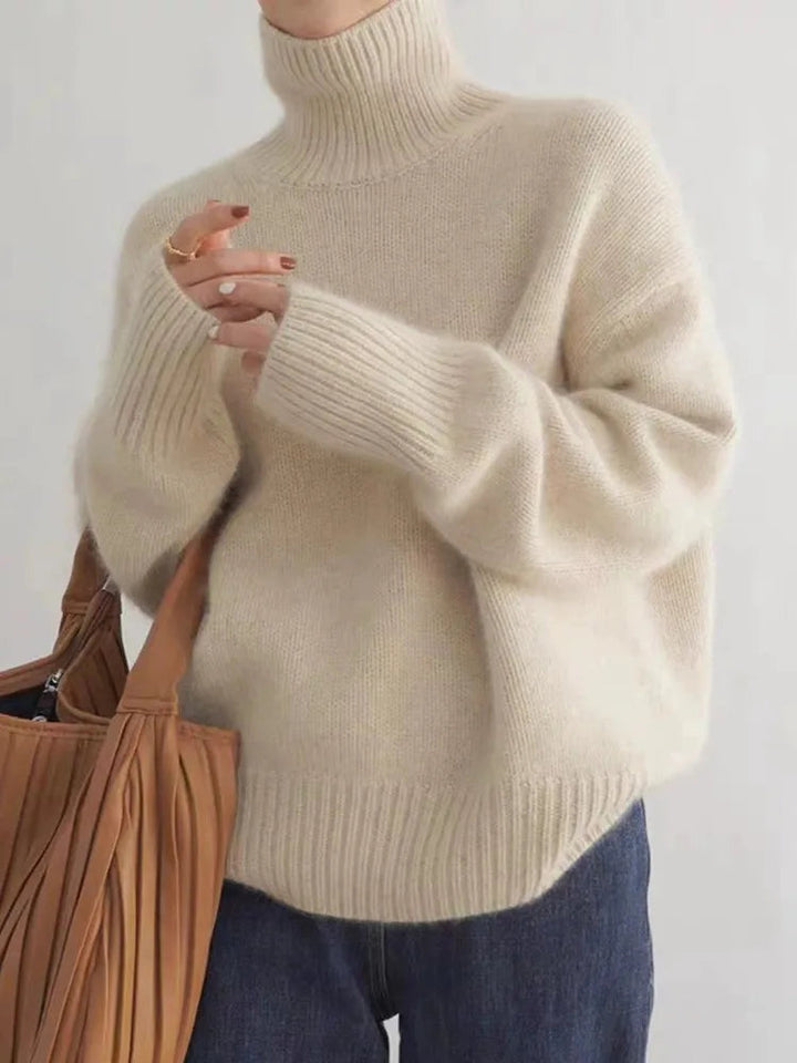 Karley – Soft, comfortable and knitted turtleneck sweater