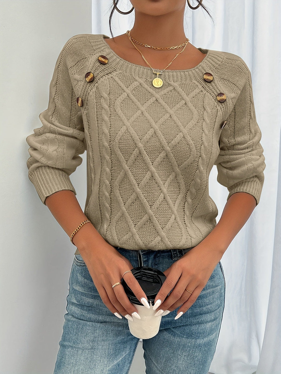 Isabell Pullover with Round Neckline