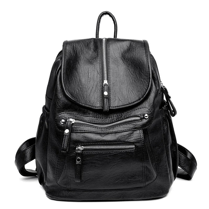 Alisia | Comfortable and lightweight leather backpack