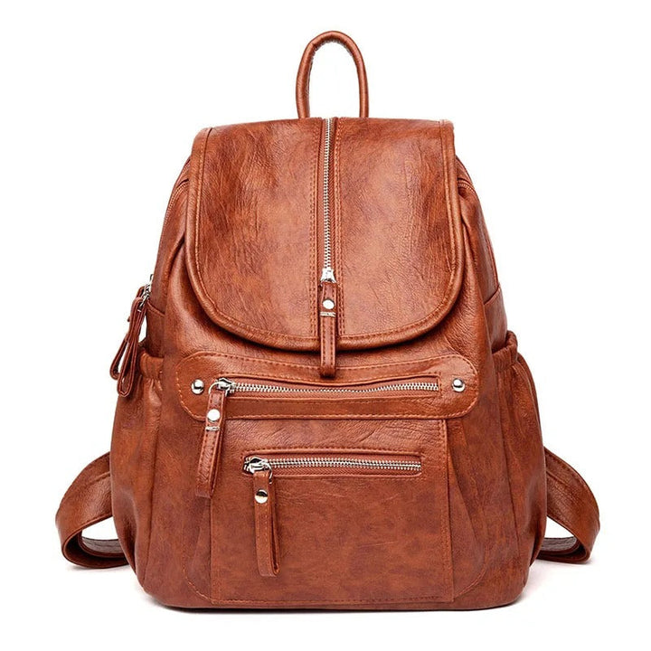 Alisia | Comfortable and lightweight leather backpack