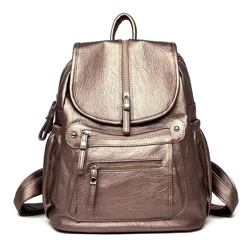 Alisia | Comfortable and lightweight leather backpack